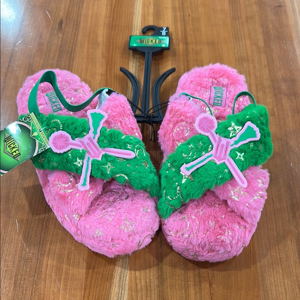 Women’s size 7/8 defy, gravity, wicked pink and green fuzzy slippers